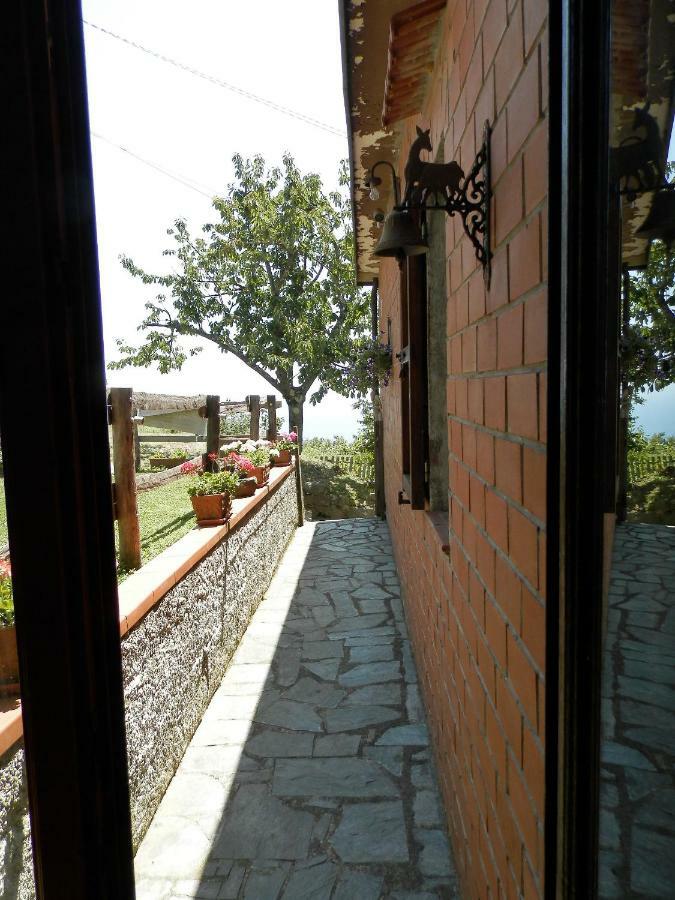 Tra Er Boscu Er Maa Villa Volastra Bagian luar foto