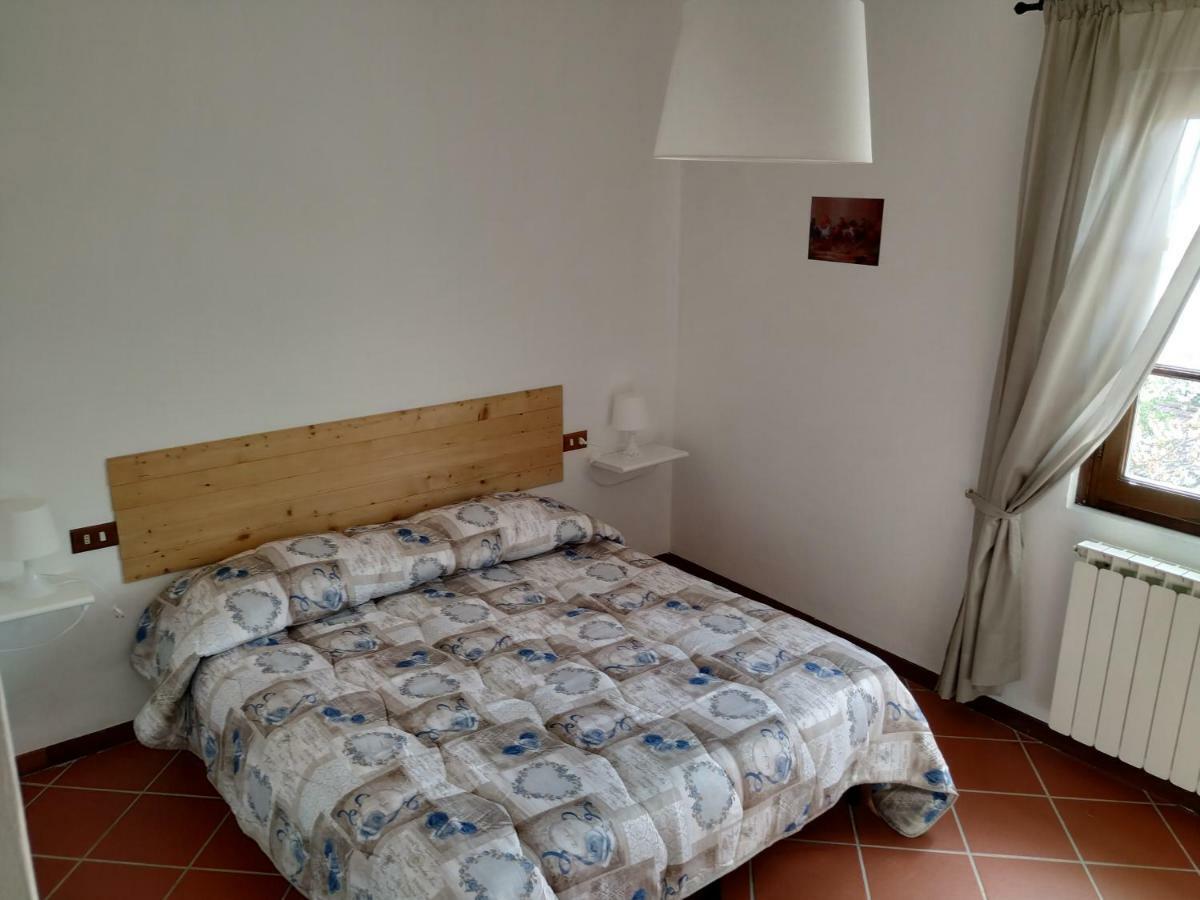 Tra Er Boscu Er Maa Villa Volastra Bagian luar foto